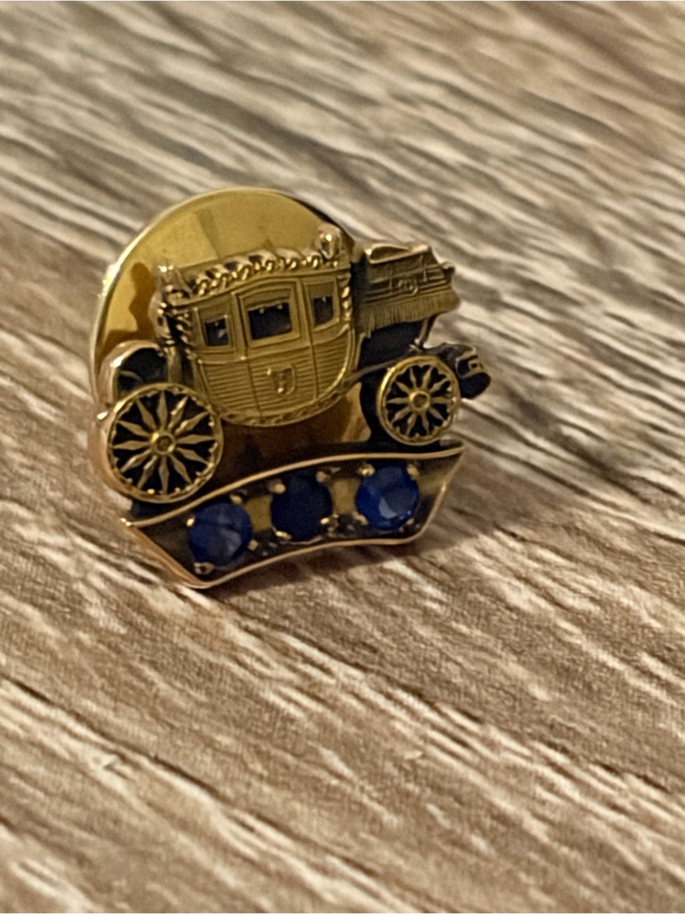 Fisher Body 10K Yellow Gold Pin with 3 Sapphires